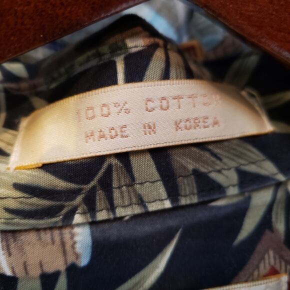 Campia Moda Hawaiian Shirt Men's L  Tropical Drinks Palms Beer Black Green EUC - Picture 6 of 6